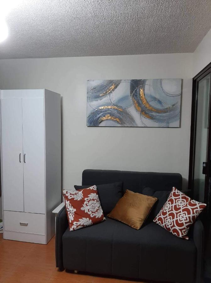 Lovely 2 Bedroom Condo With Free Secured Parking Маніла Екстер'єр фото