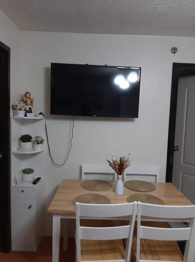 Lovely 2 Bedroom Condo With Free Secured Parking Маніла Екстер'єр фото